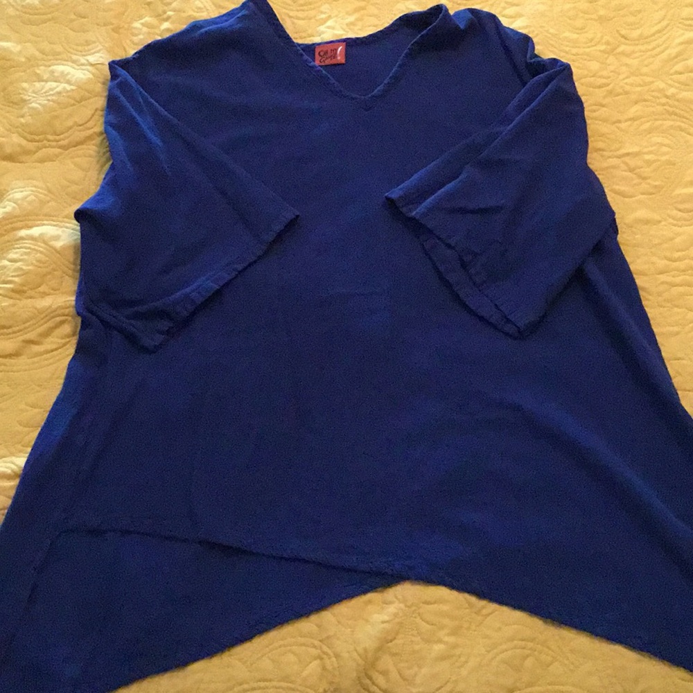 OH MY GAUZE Navy Blue shark-bite tunic.